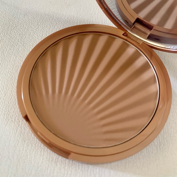 NIB Laura Gellar Baked Impressions Water Resistant Matte Bronzer - Medium - Picture 9 of 11